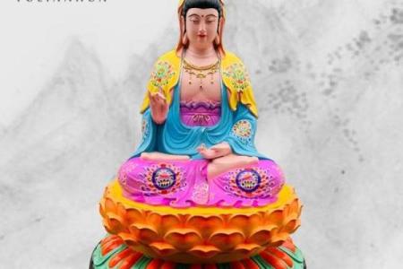观音菩萨披什么颜色好