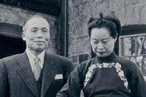 李宗仁八字命理,李宗仁的原配妻子算命