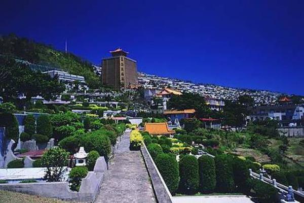 名人的墓地风水之邓丽君的墓地