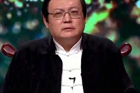 浅谈名嘴梁宏达之生辰八字