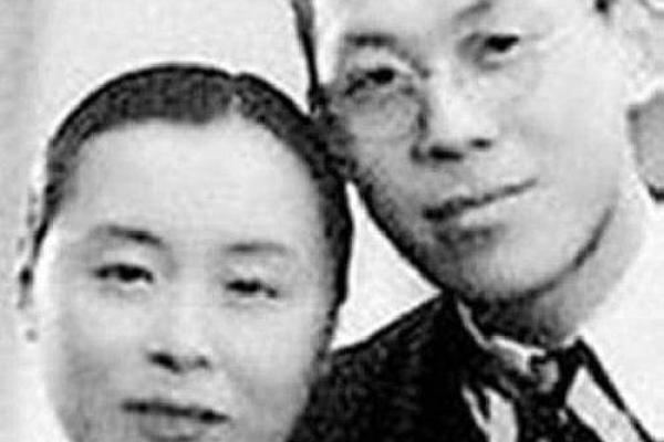民国离婚第一人，徐志摩老师八字分析