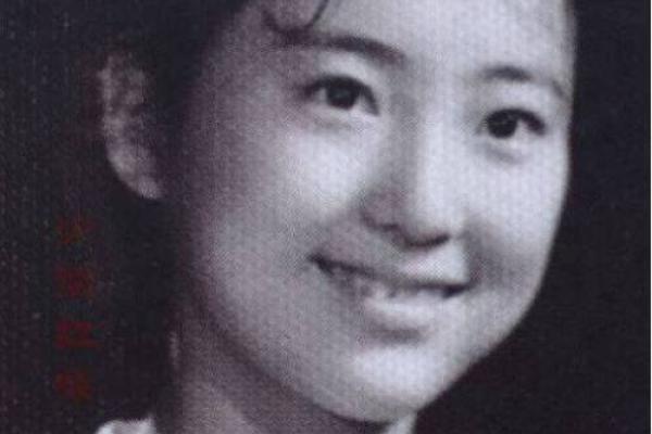 画上倒八字眉,陈晓旭惊叫这让我怎么见人?杨树云用这个词说服她 画上倒八字眉,陈晓旭惊叫这让我怎么见人?杨树云用这个词说服她