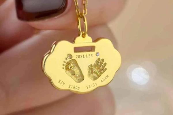 新生儿长命锁一般由什么人送风水 新生儿长命锁一般由什么人送风水