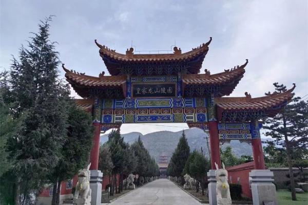 龙山陵园公墓风水怎么样