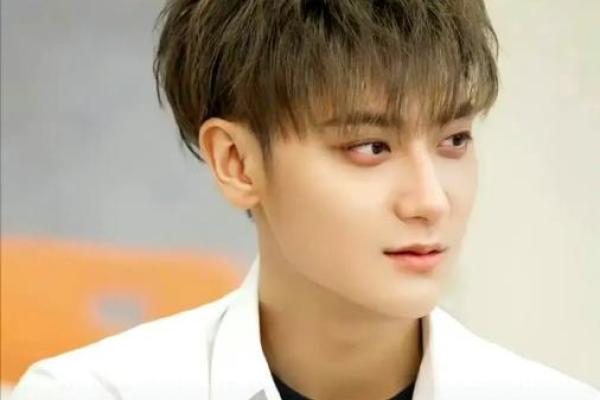 黄子韬八字及恋爱,黄子韬的生辰八字 黄子韬八字及恋爱,黄子韬的生辰八字