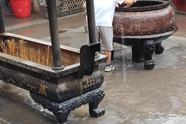 海口海甸一庙算命