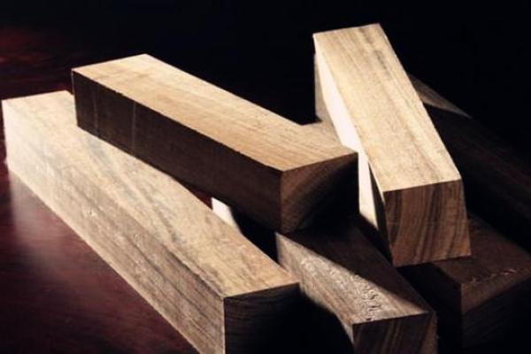 男八字木 男八字木