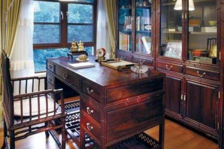 书桌可以背对大门吗书房装修风水禁忌