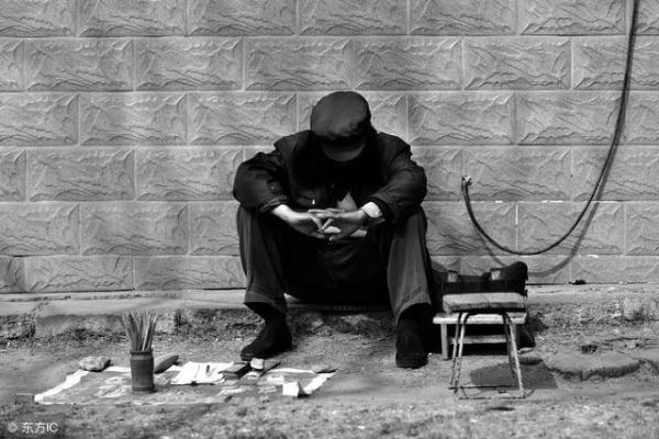 男子条件不差却连遭情场挫折,算命先生言道:旧缘未了,新缘阻断 男子条件不差却连遭情场挫折,算命先生言道:旧缘未了,新缘阻断