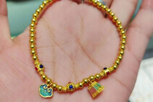 风水女人戴什么招财最灵验手链还是项链