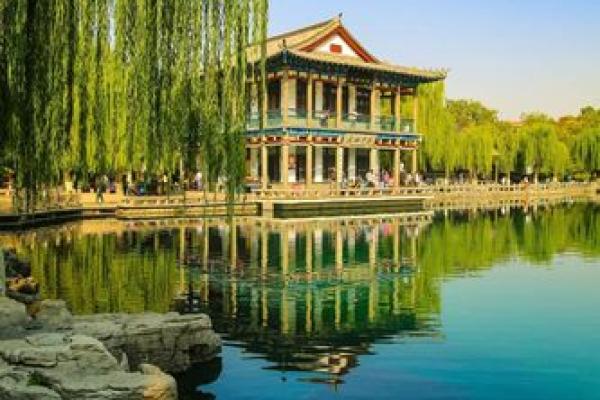 济南郎茂山附近有个算命的