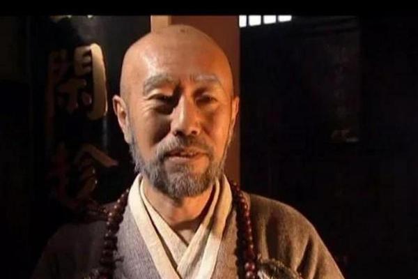 那件事以后，我爸再也不给别人看相算命了