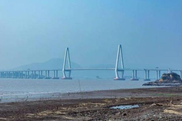 【八字详解】揭秘家乡发展趋势，看你是否能早日腾飞！